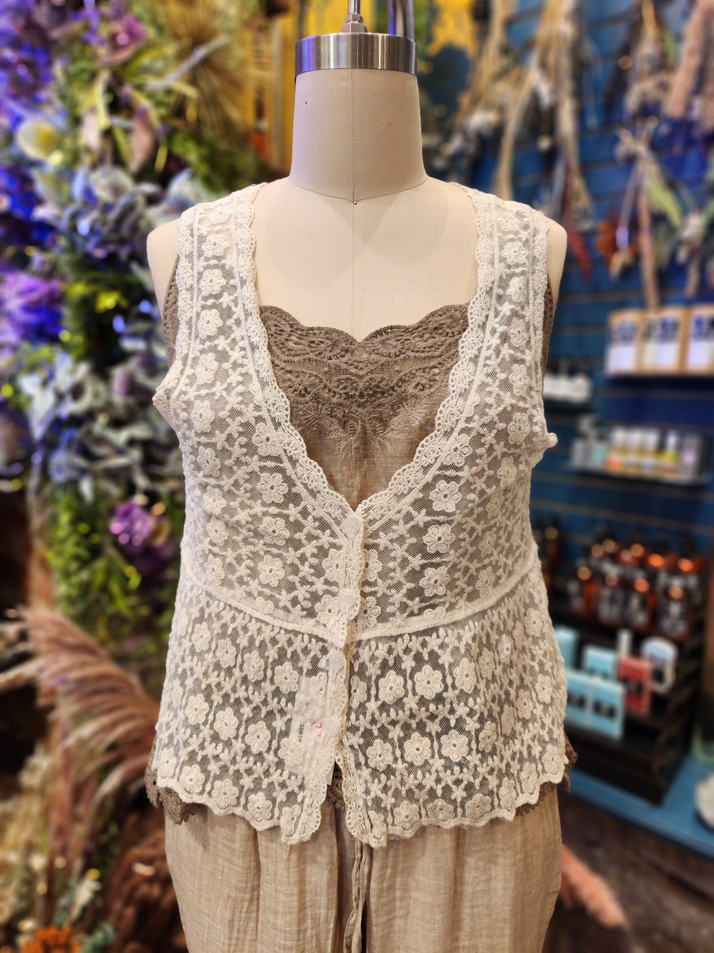 Embroidered Lace Short Sleeve Crop -One Size