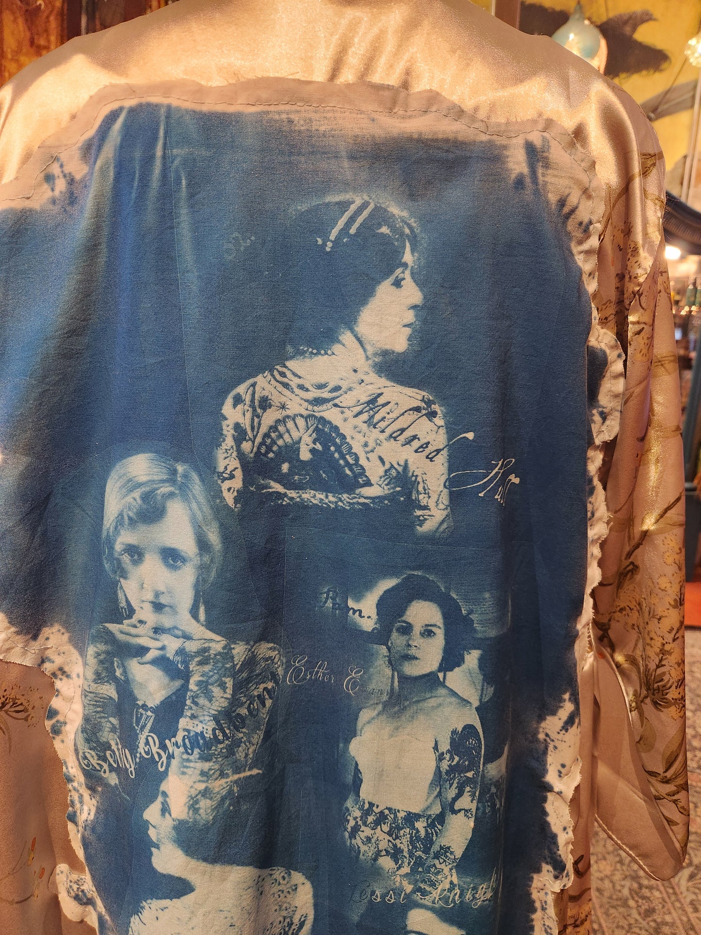 Vintage Women in Tattoo A+Z Floral Robe - Laura Bruce