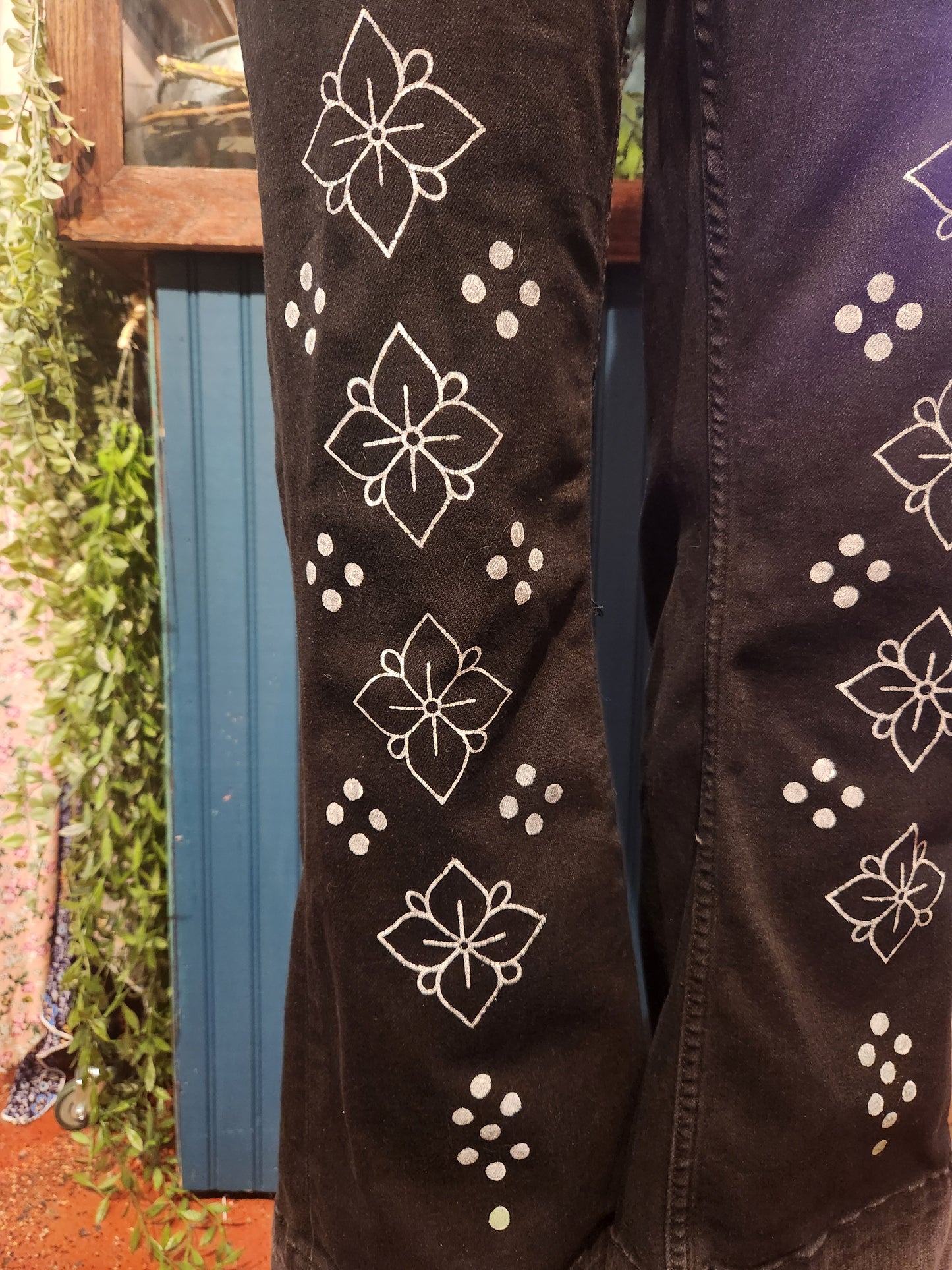 Splendid Symmetry Dear John Black Jeans - Dusty Kessel*