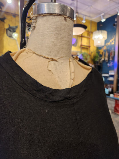 Muscle Sleeve One Pocket Hi-Lo Top