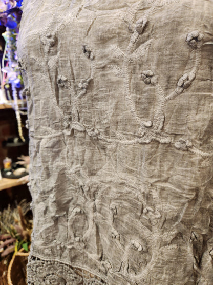 Embroidered Sleeveless Knit Top - Gray / Missy / One Size