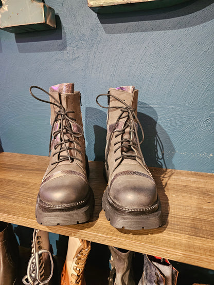 Infinity Boot - Grey