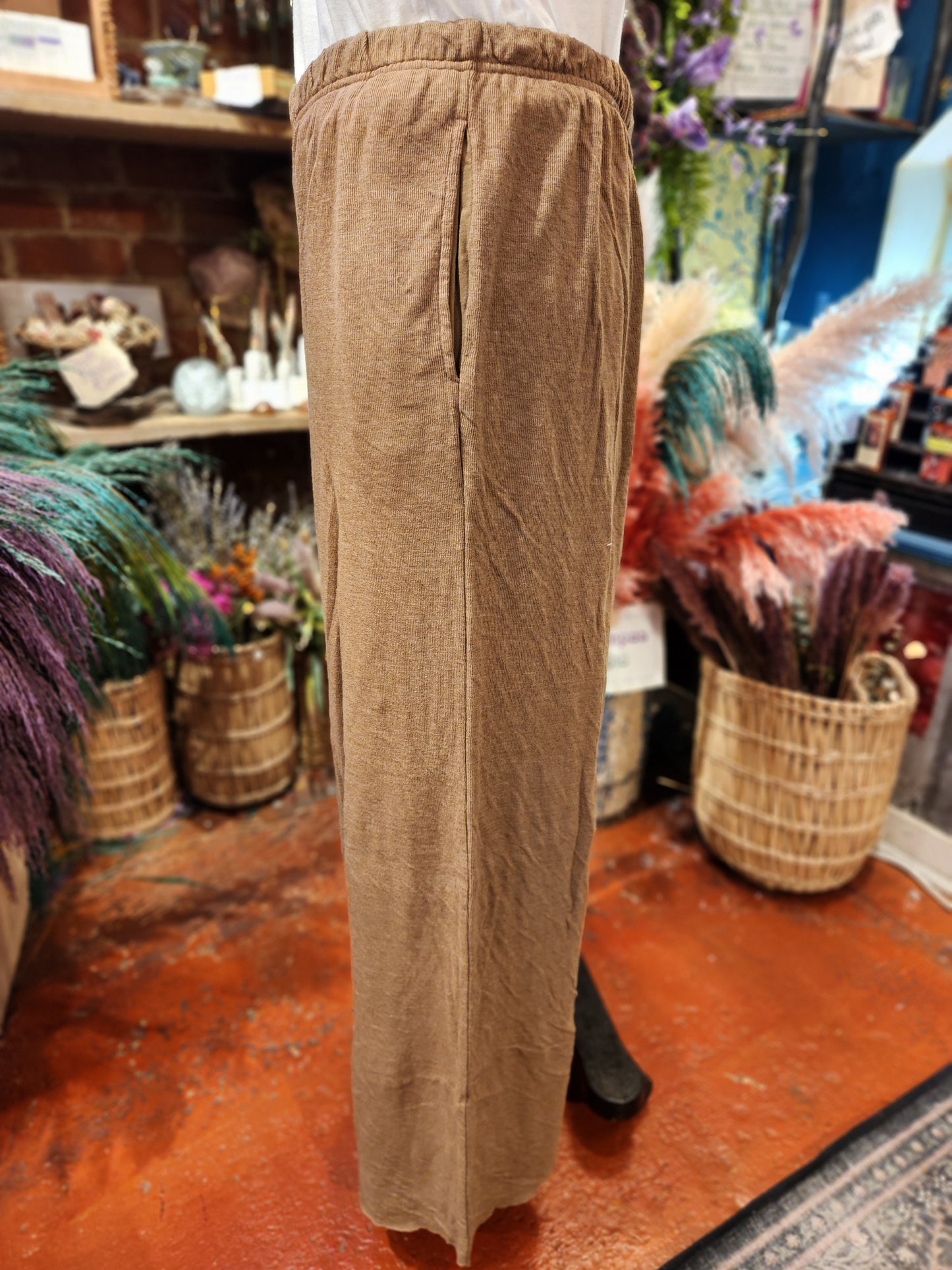 Raw Hem Barrel Pant - Coconut