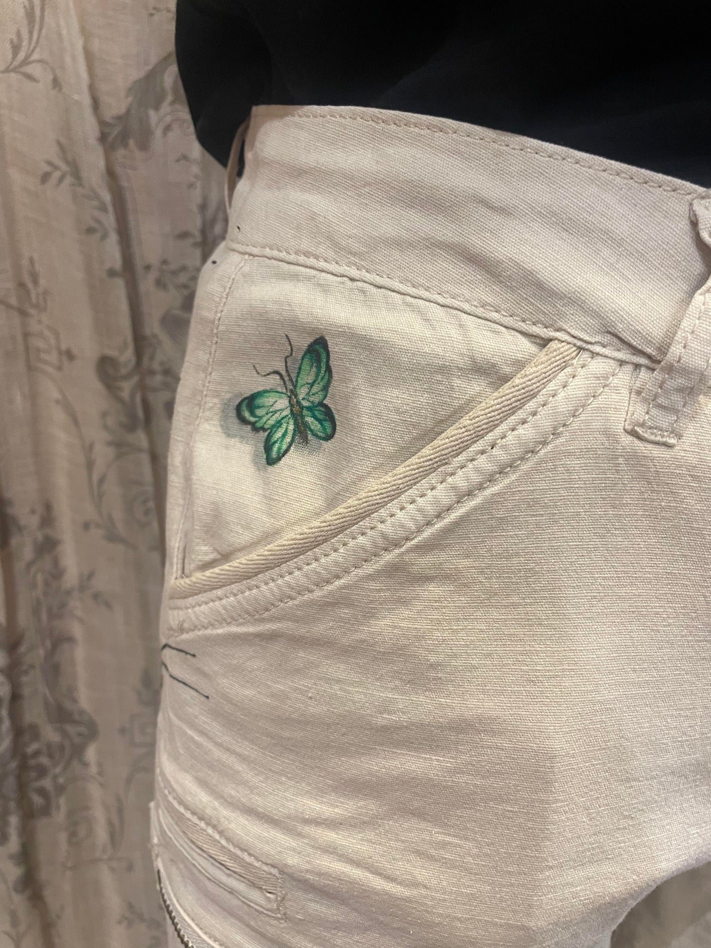 Butterfly Rolled Hem Painted Mid-Rise Shorts