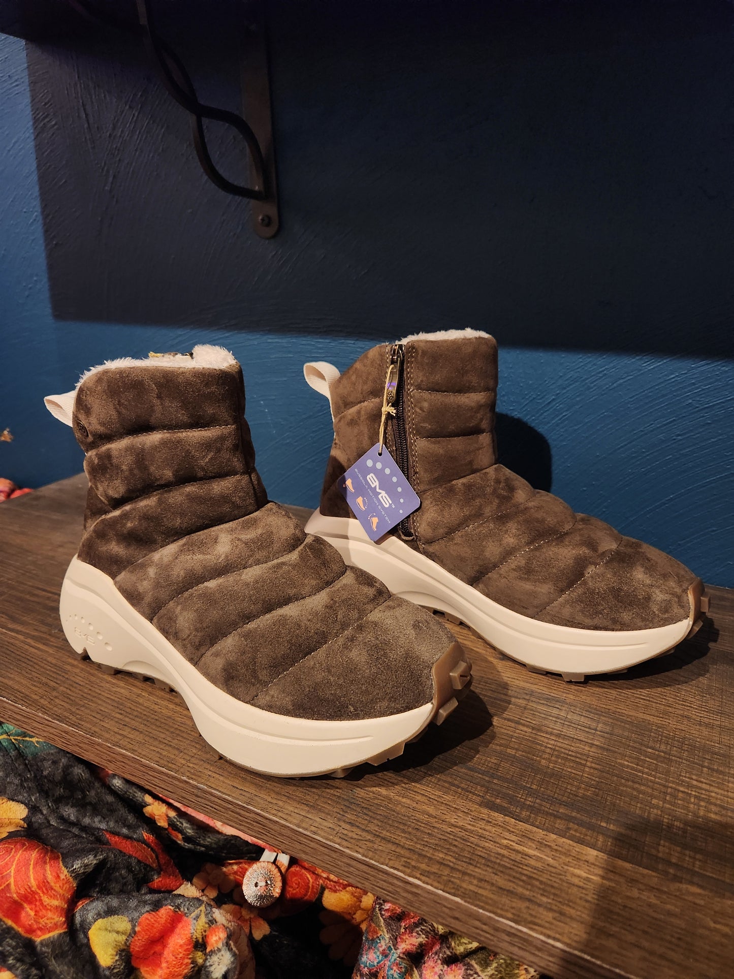 Brooke Quilted Tech Boot - Cuba Brown