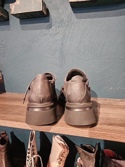 Plug Shoe - Grey
