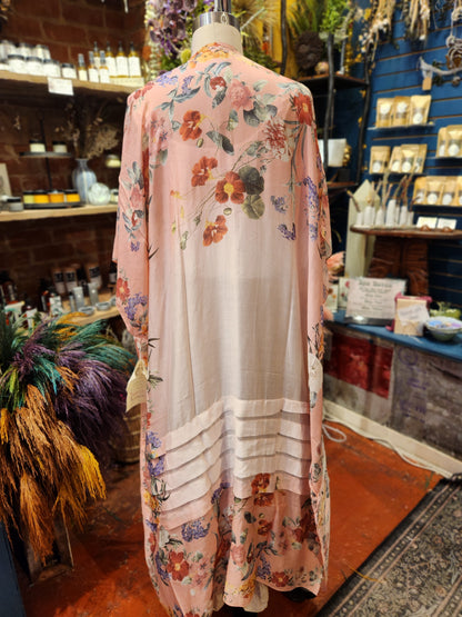 Softness Blooms KImono (one size )