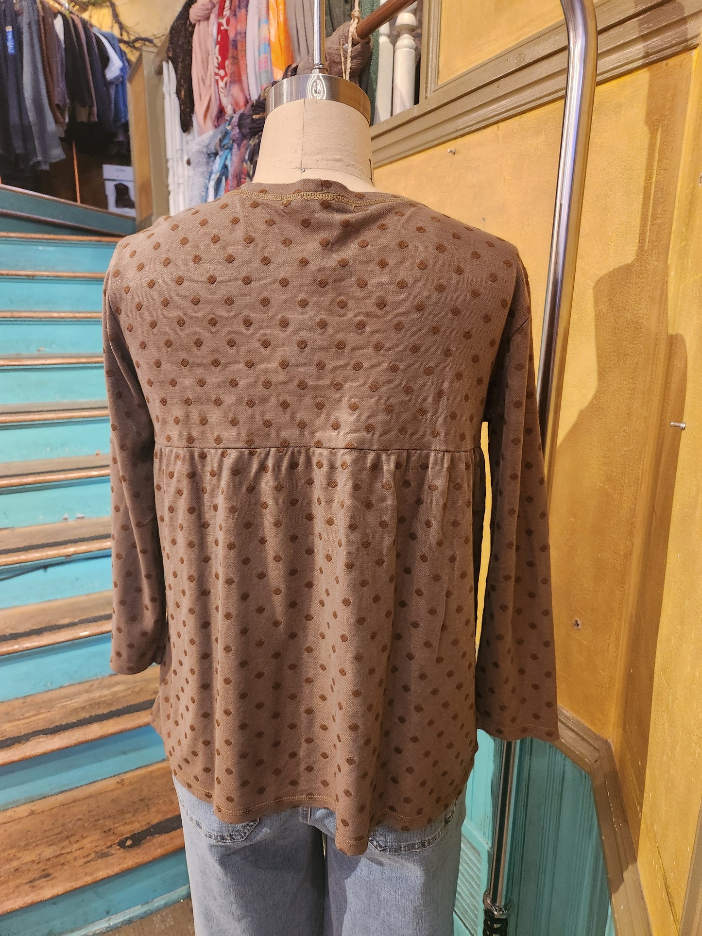 Long sleeve ruched back top-coconut-polka dot