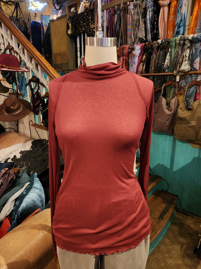 Close to Home Layering Top - Miss Crimson