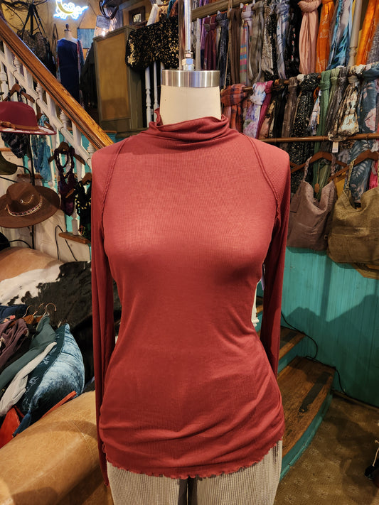 Close to Home Layering Top - Miss Crimson