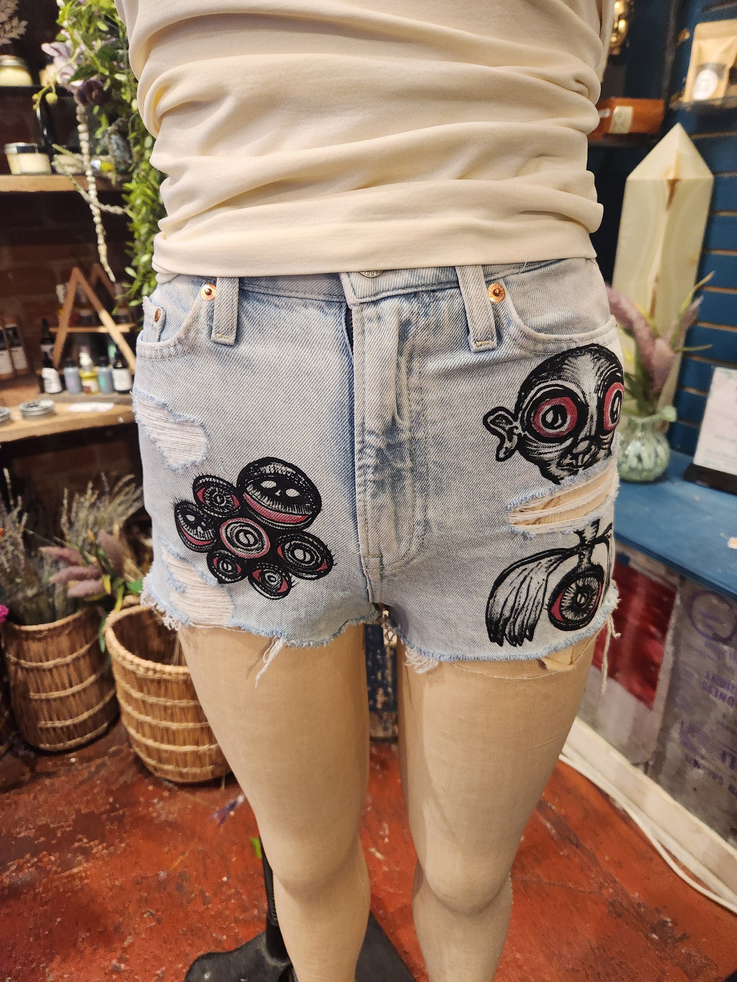 Traumatism Art Mad Hare Shorts