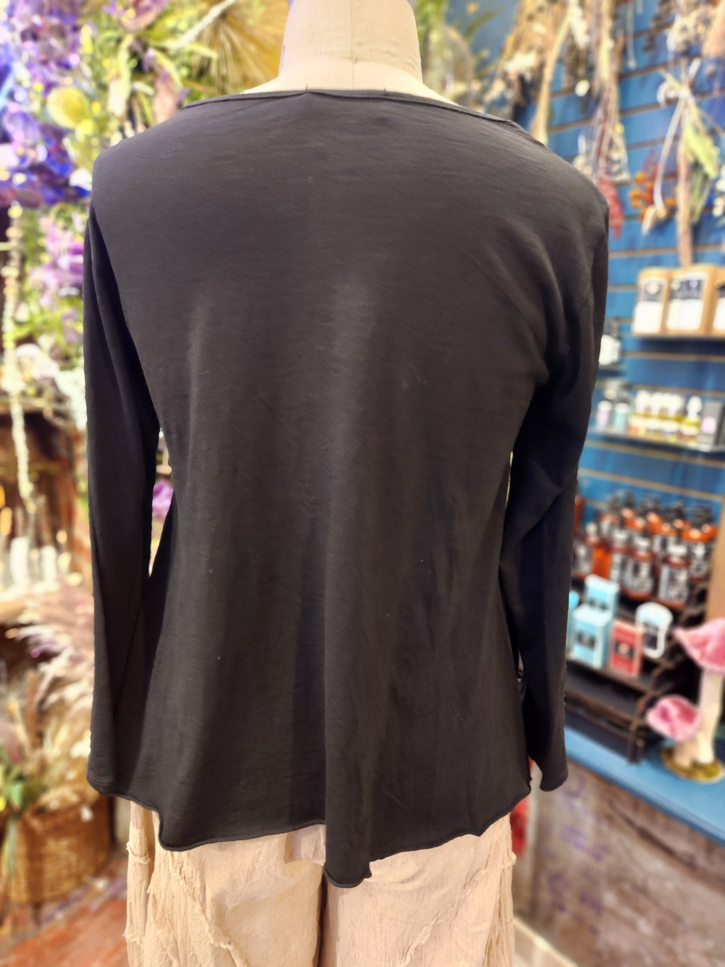 Sharkbite Long Sleeve Tee - Black