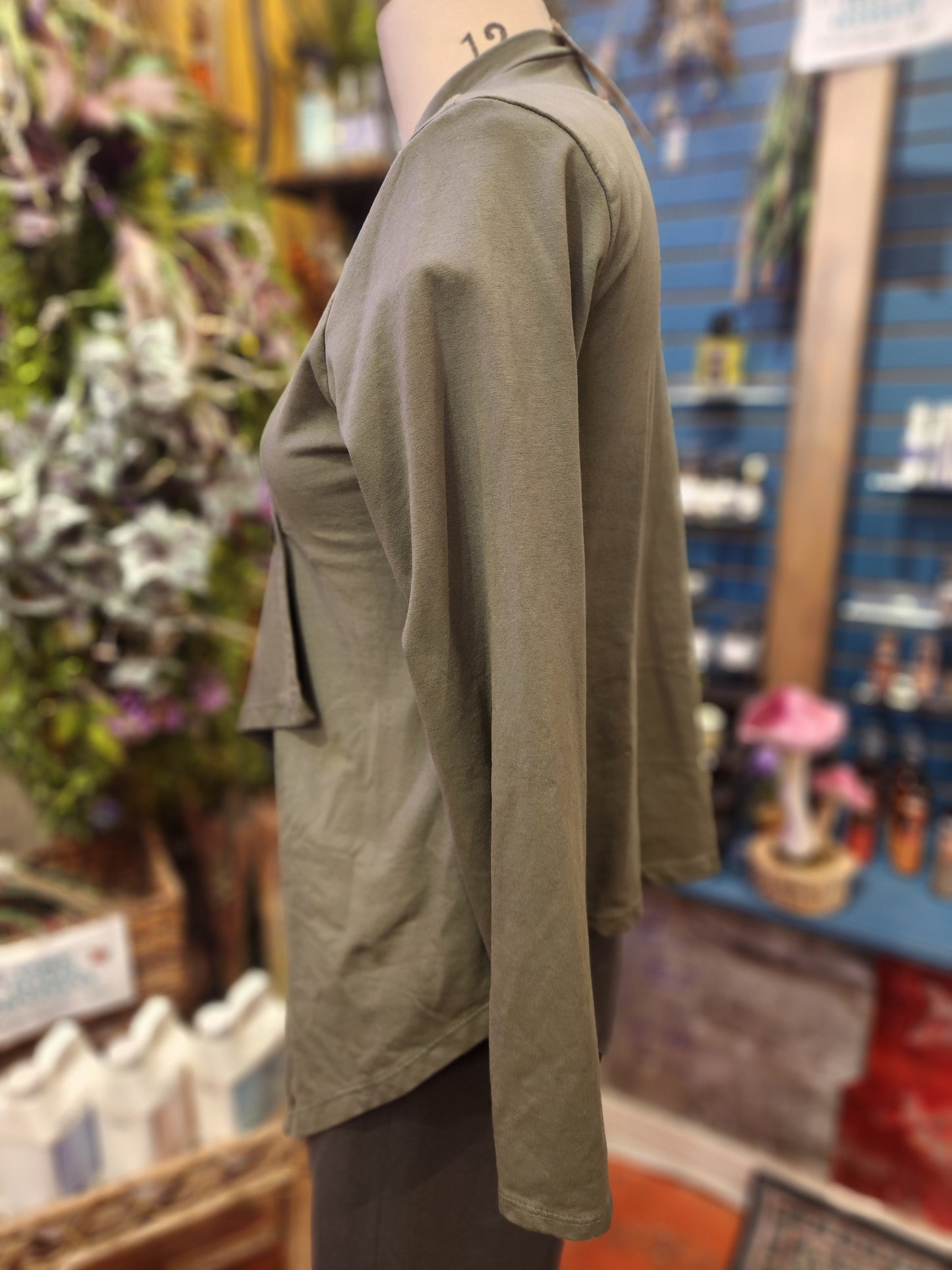 Saga Asymmetrical Top