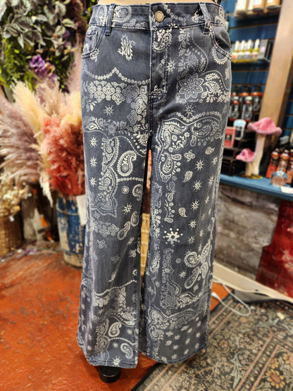 Wide Leg Bandana Twill Pants