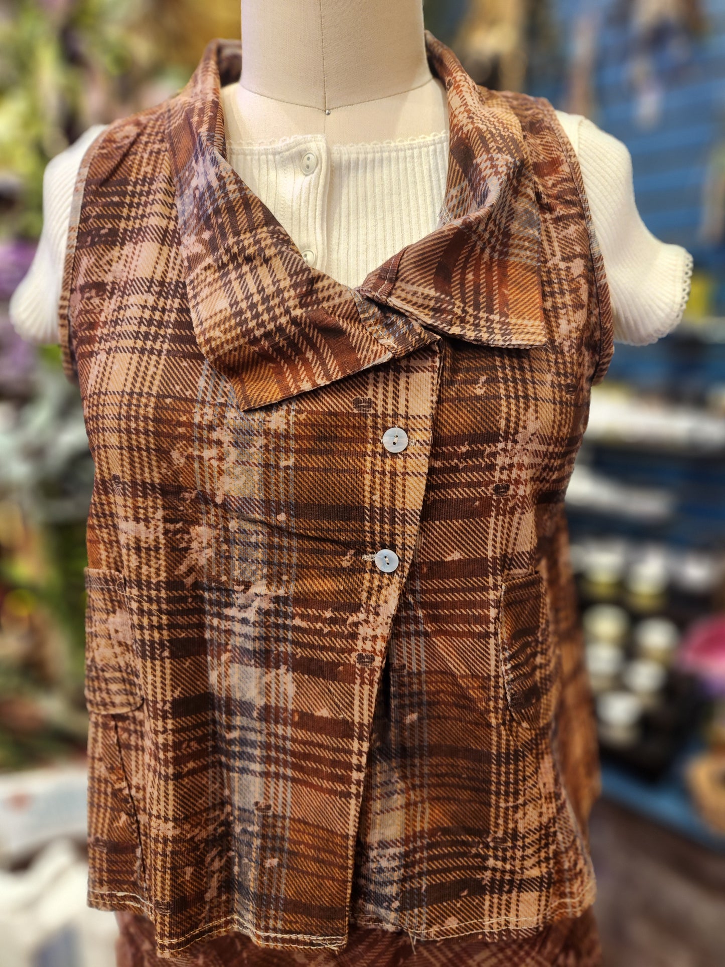 Saga Plaid Vest