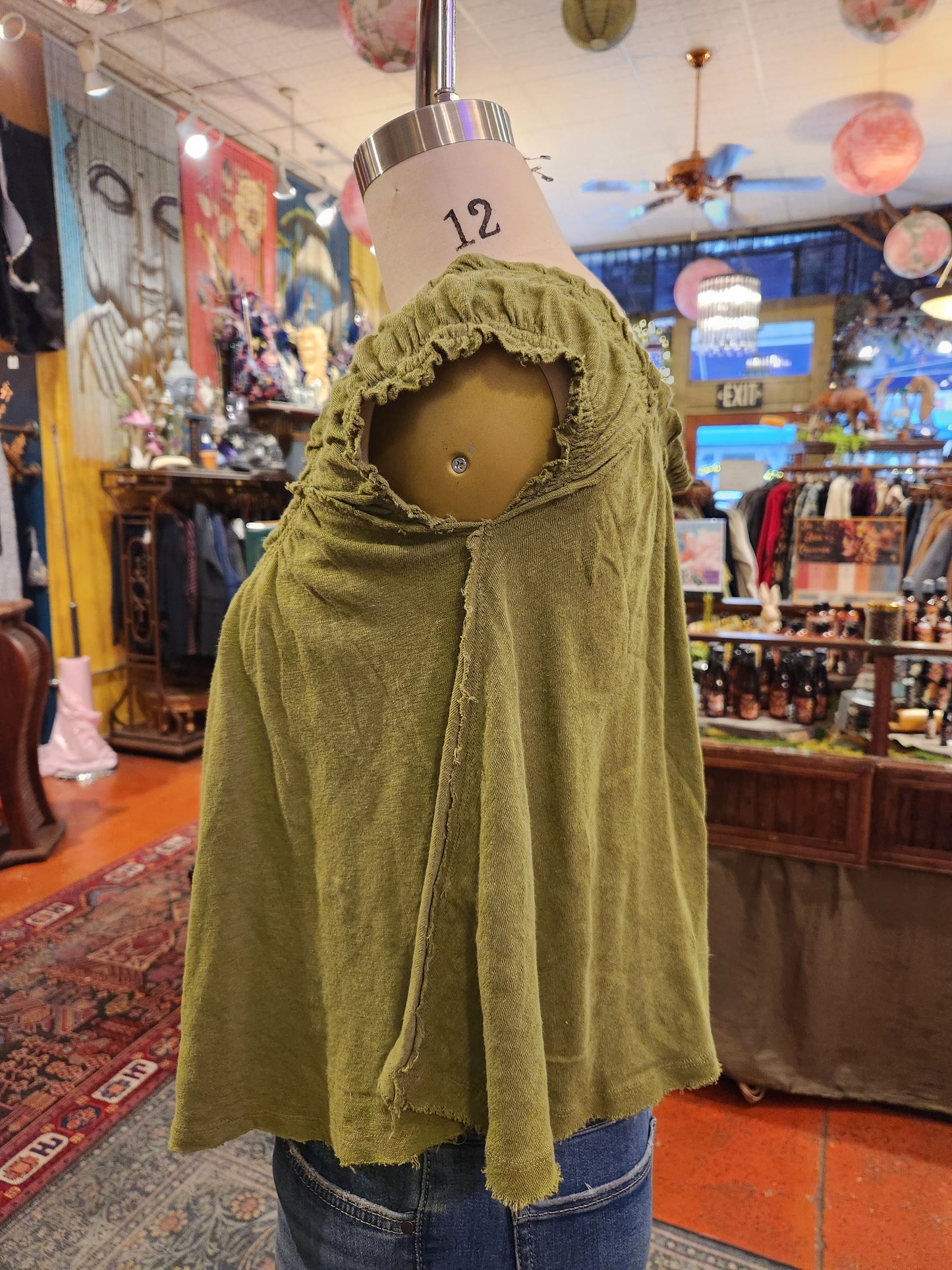 Dahlia Tee - Cardamon Seed