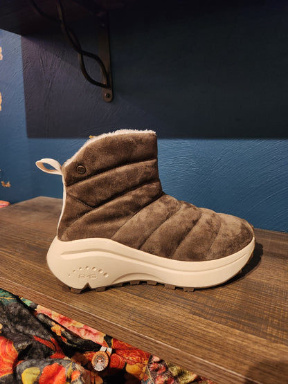 Brooke Quilted Tech Boot - Cuba Brown