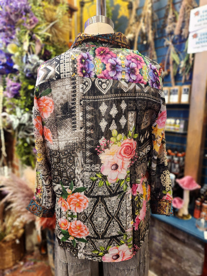 Touch of Tiki Button Top