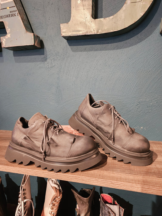 Plug Shoe - Grey