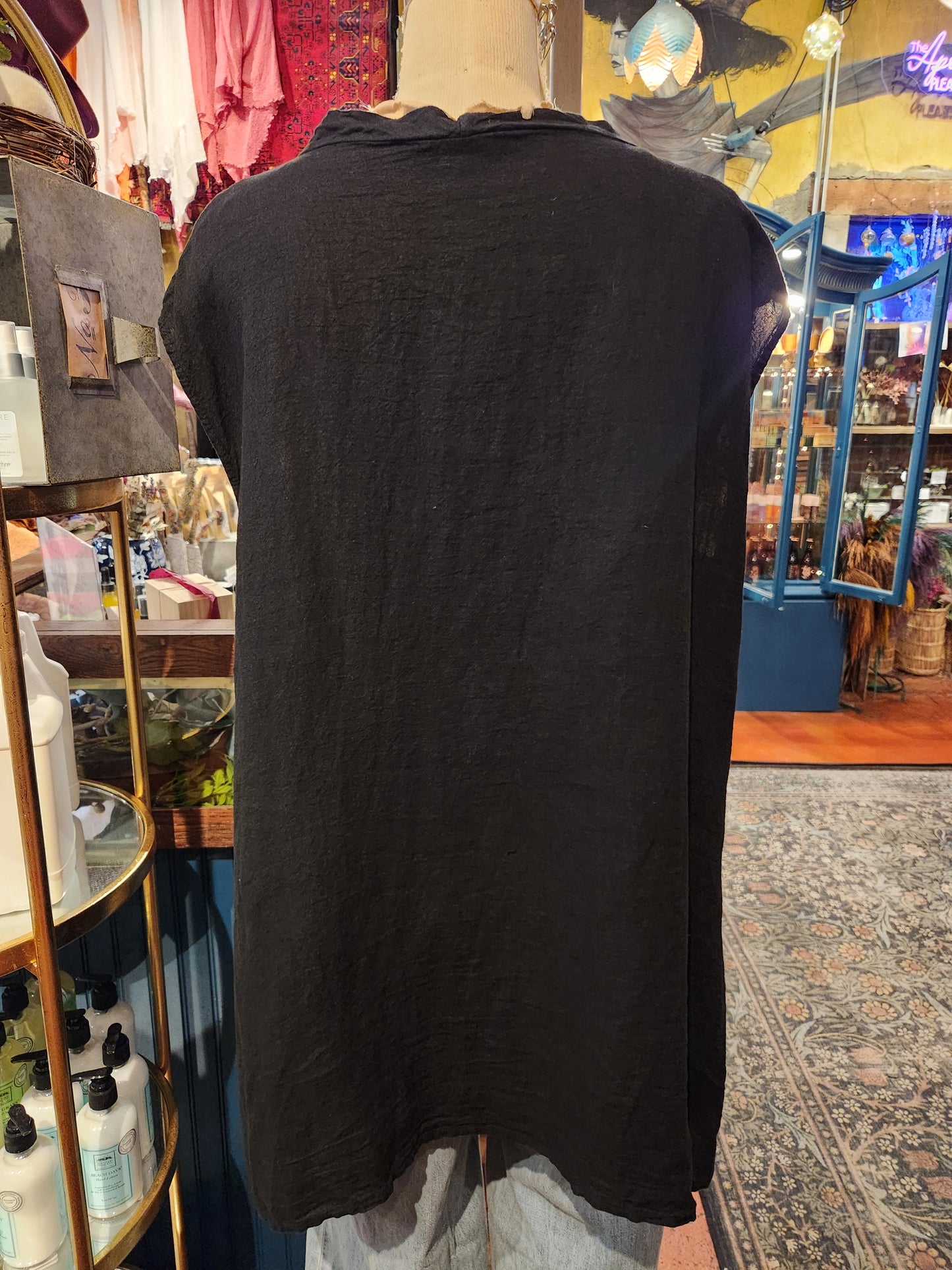 Muscle Sleeve One Pocket Hi-Lo Top
