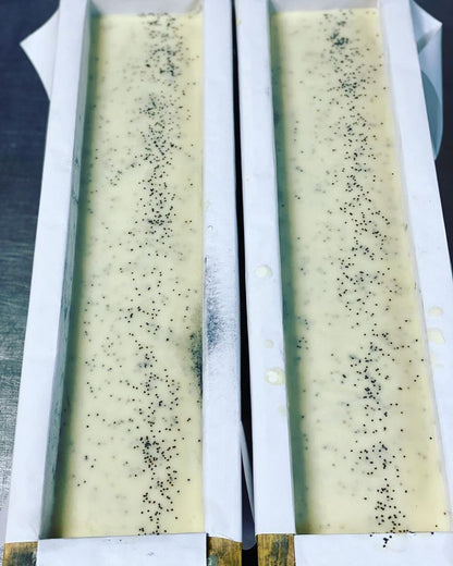 Lemon Poppyseed Bar Soap - La De Da