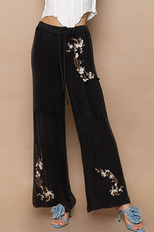 Elastic waist embroidered floral casual knit pants - La De Da