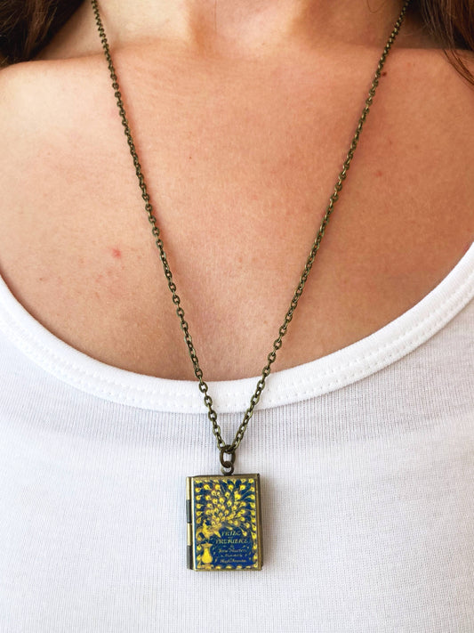 Book Locket Pride and Prejudice - Peacock - Bronze