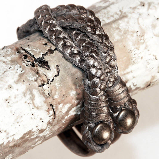 MEZZA LUNA Handmade Leather Bracelet - 7.5" / Silver Metallic