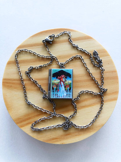 Book Locket Anne of Green Gables - Picket Fence - Stainless Steel